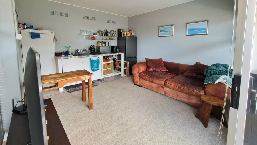 4 Bedroom Property for Sale in Lookout Beach Western Cape